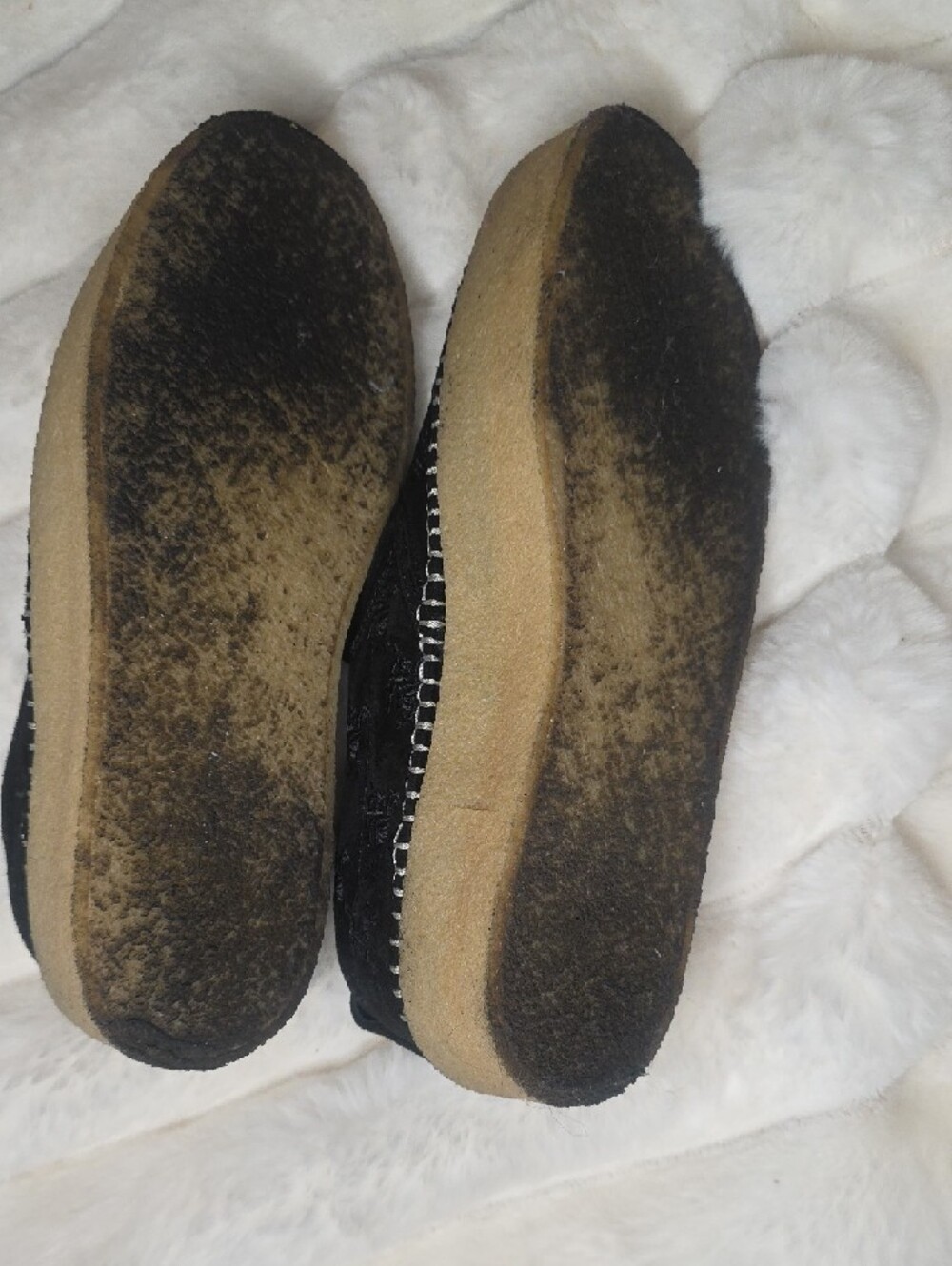 Burberry Sudbury Black Suede Platform Slip-On Loafers with Embroidered Motif - Picture 5 of 8
